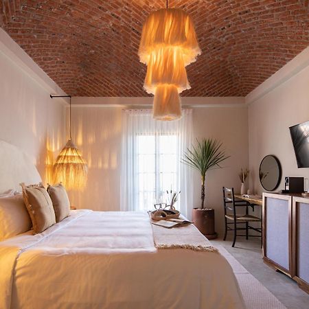 Holt Hotel Del Pueblito Альенде Экстерьер фото