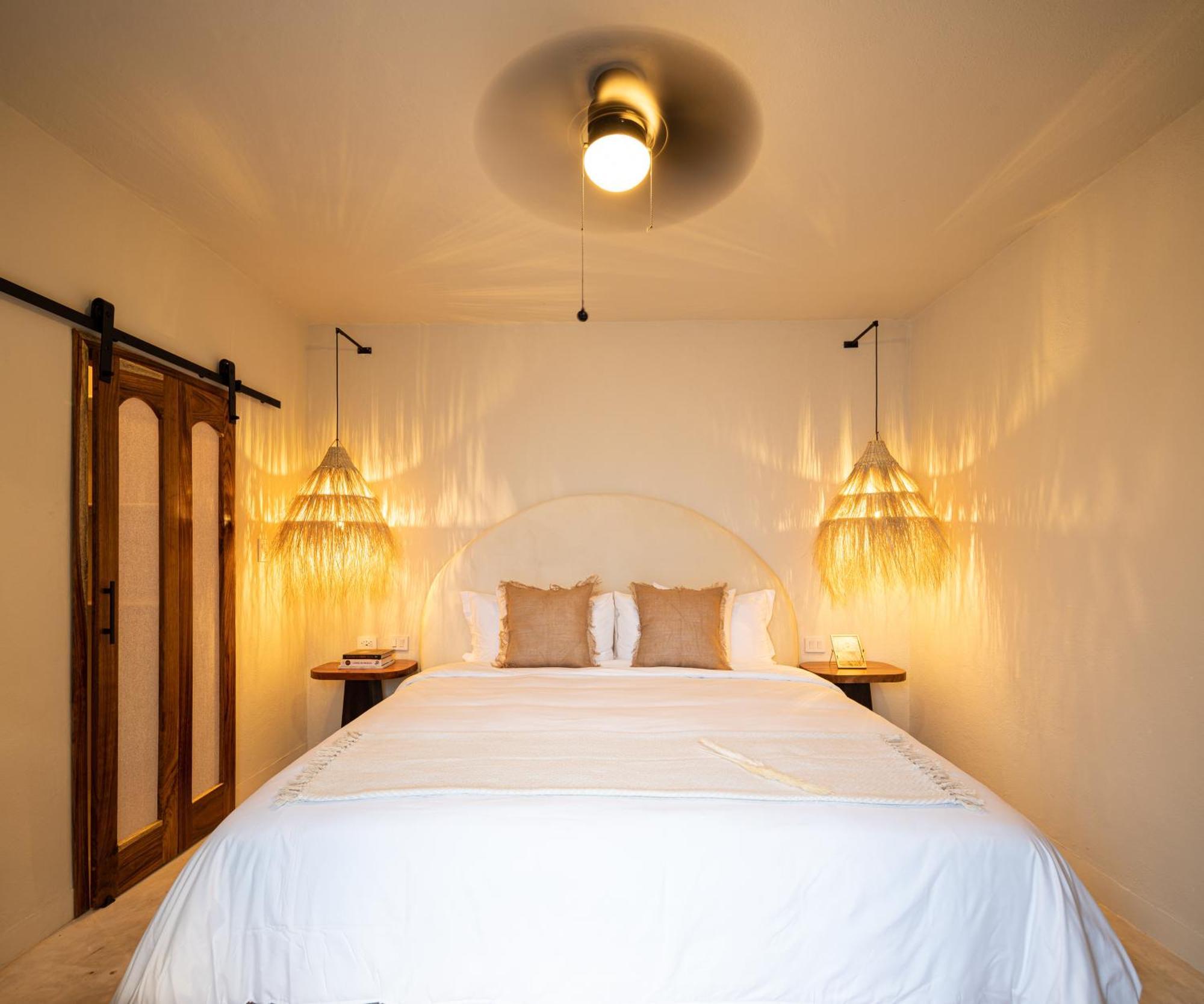 Holt Hotel Del Pueblito Альенде Экстерьер фото