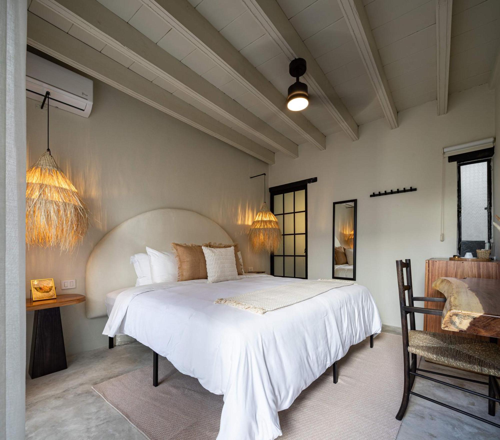 Holt Hotel Del Pueblito Альенде Экстерьер фото
